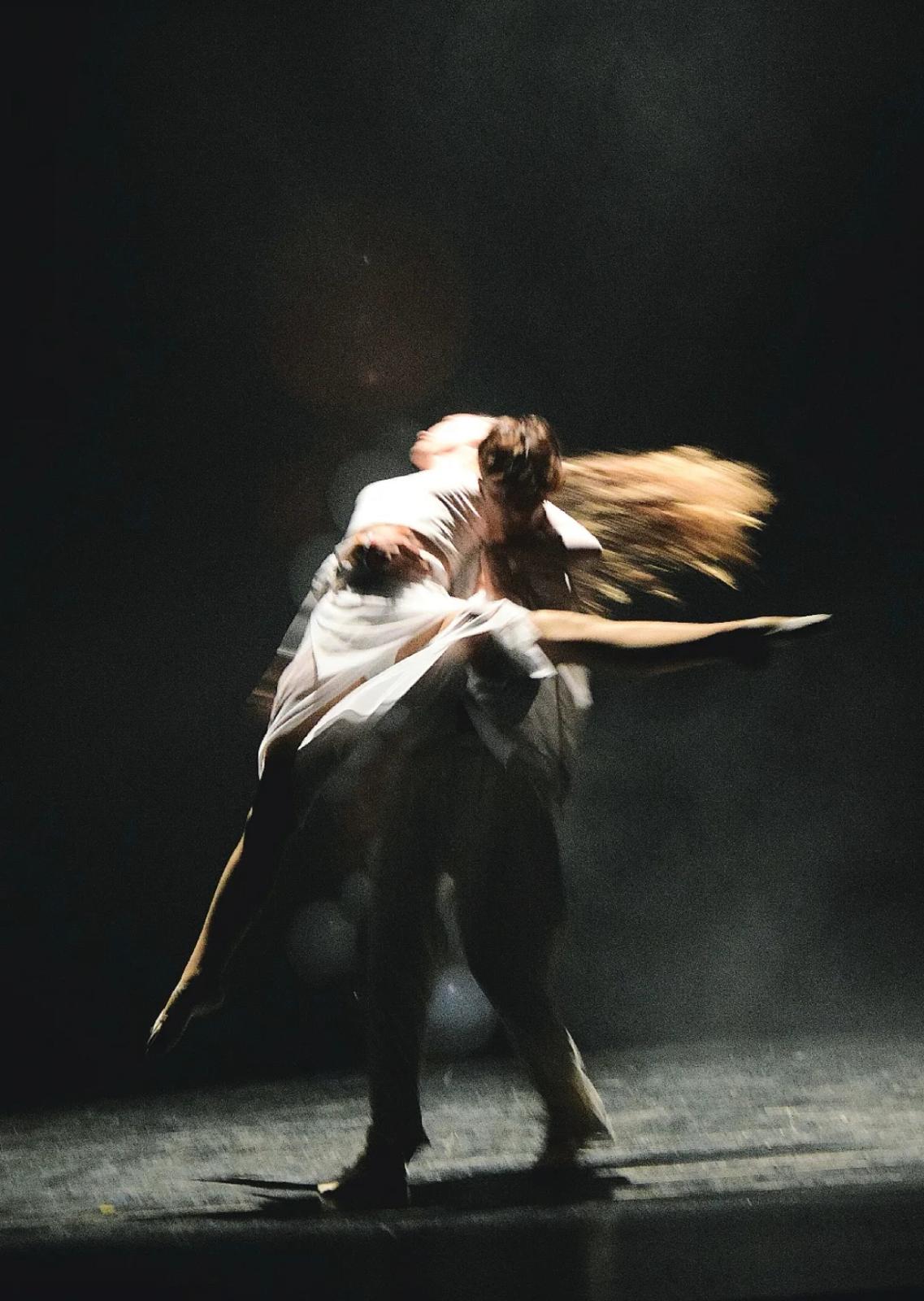 Pareja ballet, movimiento artístico